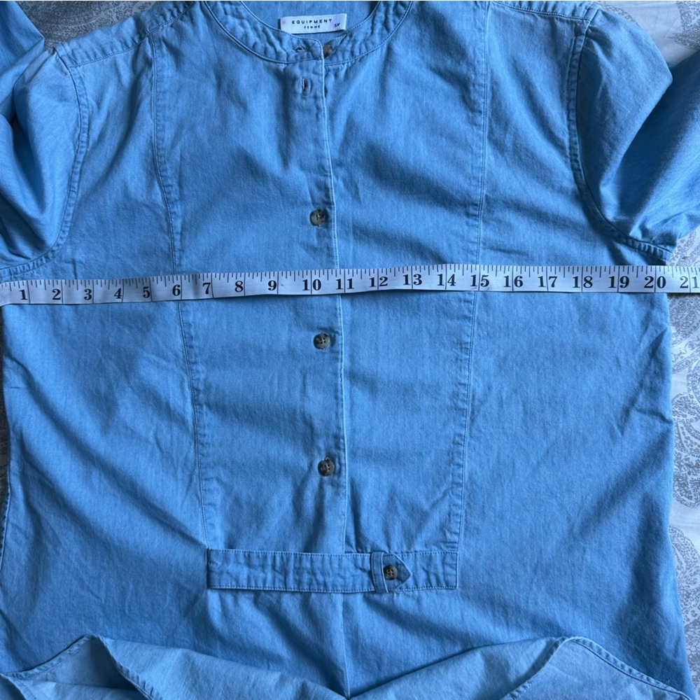 Equipment Women’s Sky Blue Mandel Cotton Chambray Long Sleeve Shirt- Size Small - Picture 3 of 10